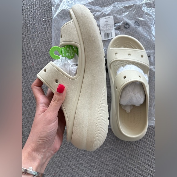 Crocs Crush Platform Slide Sandals Size 8 Women’s Beige - Picture 6 of 12